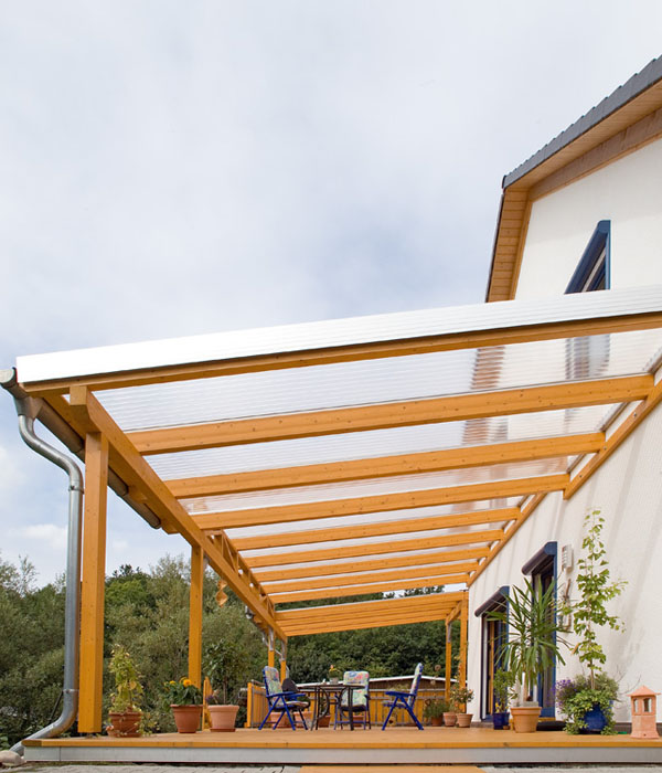 Lean-to polycarbonate roof