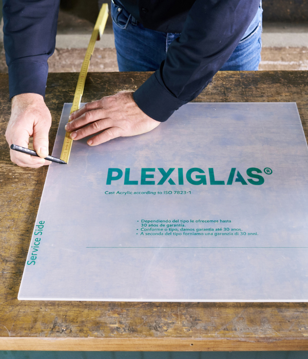 Plexiglas fabrication